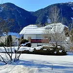 Apartment Haus Katris
