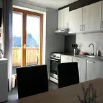 Haus Katris