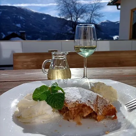 Haus Katris