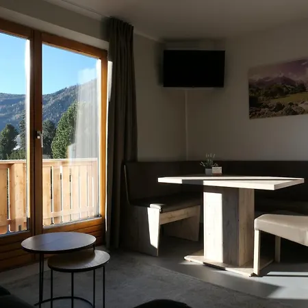 Haus Katris